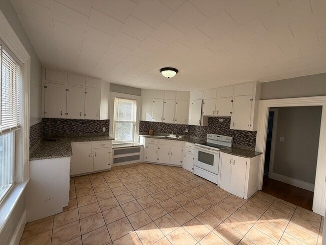 148 George St in Medford, MA - Building Photo - Building Photo