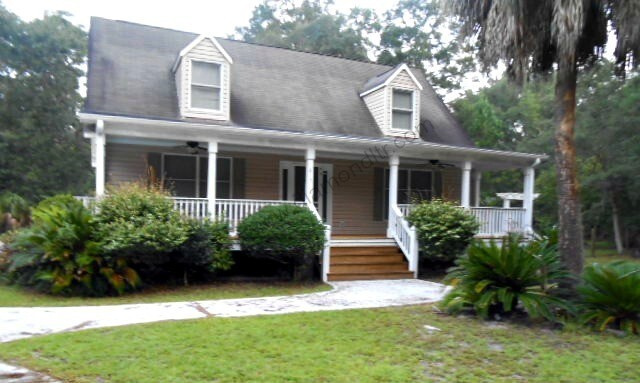 property at 815 Sams Point Rd