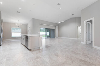 5 Biltmore Pl in Palm Coast, FL - Building Photo - Building Photo