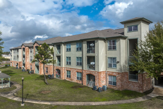 Cornerstone Village Apartments in Houston, TX - Building Photo - Building Photo