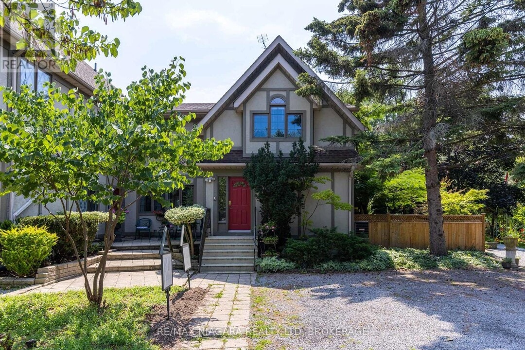 388-388 Linwell Rd in St Catharines, ON - Building Photo