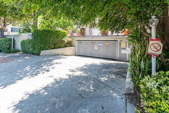 4558 Willis Ave in Sherman Oaks, CA - Building Photo - Building Photo