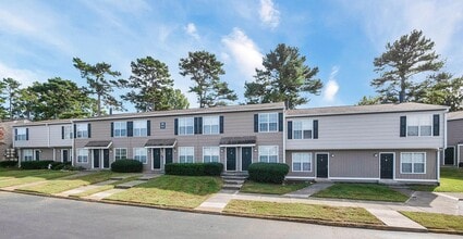 The Hills at Oakwood Apartment Homes in Chattanooga, TN - Foto de edificio - Building Photo