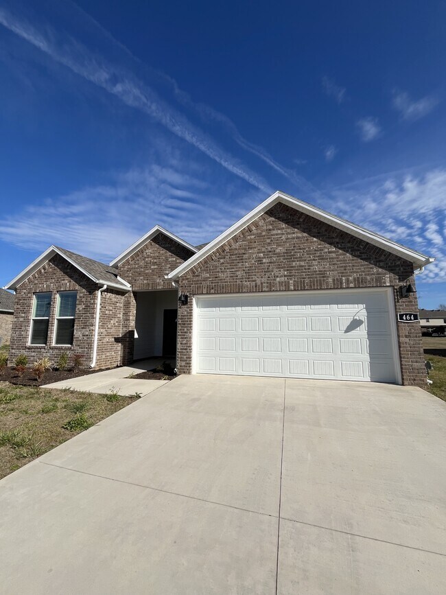 464 W Gosling Isle in Farmington, AR - Building Photo - Building Photo