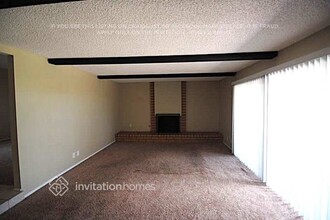 1774 E Belmont Ave in Anaheim, CA - Foto de edificio - Building Photo