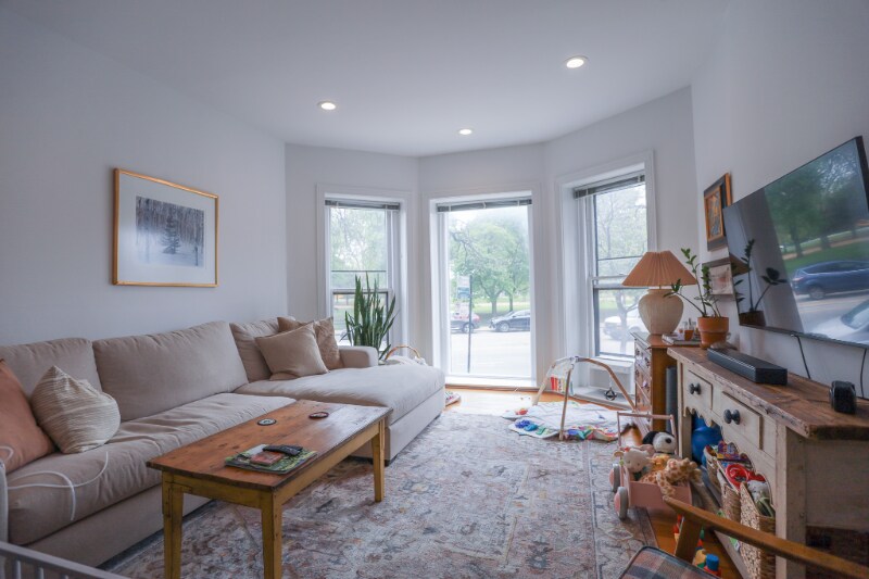1808 N Clark St-Unit -1 in Chicago, IL - Building Photo