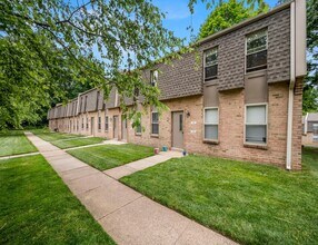 The Grand in Bensalem, PA - Foto de edificio - Building Photo