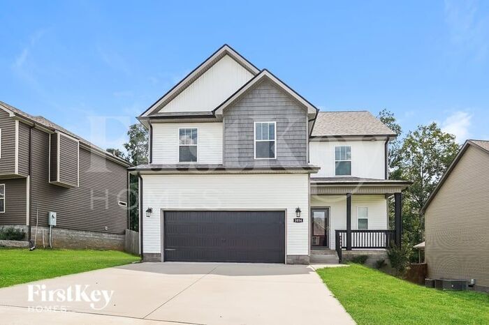 1054 Winesap Rd in Clarksville, TN - Building Photo