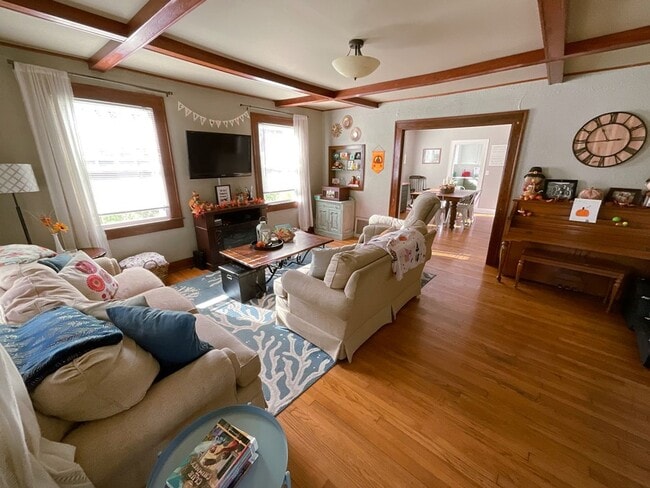 1183 S Maryland Ave in Springfield, MO - Building Photo - Building Photo