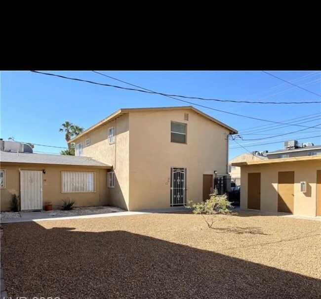property at 3851 Daisy St