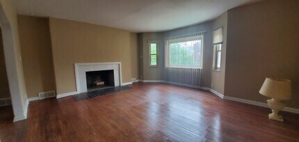 17552 Roselawn St in Detroit, MI - Building Photo - Building Photo