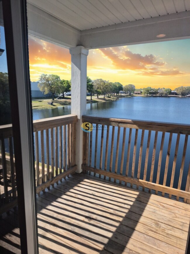 9049 Western Way in Jacksonville, FL - Building Photo - Building Photo