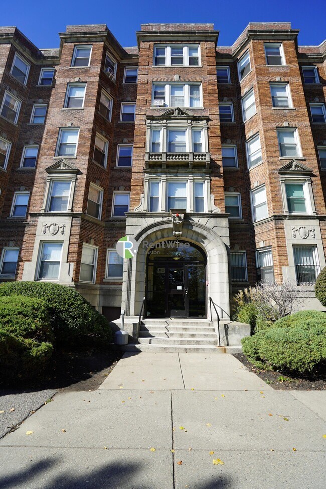 property at 1167 Boylston St
