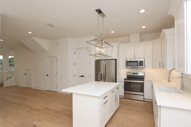 property at 3722 W Mango Ave