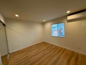 3210 Van Dyke Ave in San Diego, CA - Building Photo - Building Photo