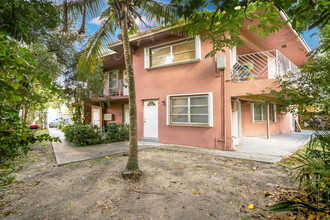 3760 SW 1st St in Fort Lauderdale, FL - Building Photo - Other