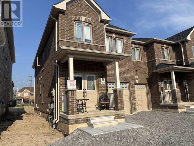 92 Baker St in Thorold, ON - Building Photo - Building Photo