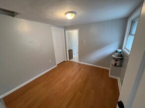 594 Christopher St, Unit 2 in Orange, NJ - Building Photo - Building Photo
