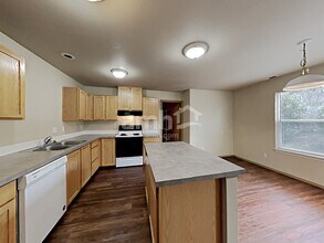 19209 105th Avenue Ct E in Graham, WA - Building Photo - Building Photo