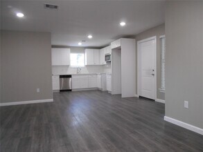 1547 Greenfield Rd in Hempstead, TX - Building Photo - Building Photo