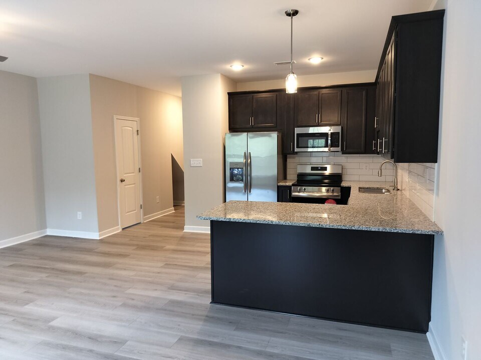 1059 McKay Dr in Spring Lake, NC - Building Photo