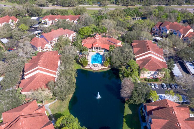 4174 Central Sarasota Pkwy, Unit 211 in Sarasota, FL - Foto de edificio - Building Photo