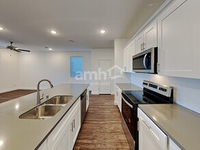10080 Spire St in Las Vegas, NV - Building Photo - Building Photo