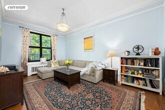 117 Seaman Ave in New York, NY - Building Photo - Building Photo
