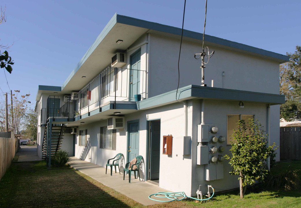 516 N Church St in Lodi, CA - Building Photo