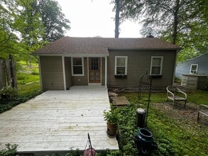 102 Lake Rd in Coventry, CT - Building Photo - Building Photo