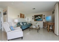 388 Tern Dr in Naples, FL - Building Photo - Building Photo