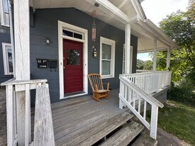 12 Rockwood Ave in Ansonia, CT - Building Photo