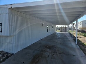 814 Glen Dr in Bullhead City, AZ - Building Photo - Building Photo