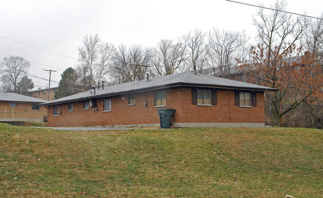 1750-1754 Radio Rd in Dayton, OH - Building Photo - Building Photo