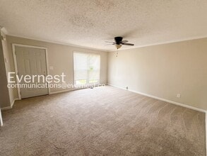 335 Jamestown Manor Dr in Gardendale, AL - Building Photo - Building Photo