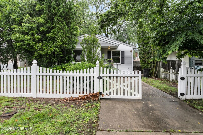 property at 204 Raritan St