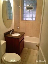 1627 W Farwell Ave in Chicago, IL - Building Photo - Building Photo