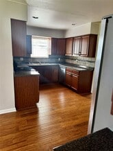 618 Cedar Ln in El Lago, TX - Building Photo - Building Photo