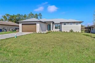 10621 Landau Ln in Bonita Springs, FL - Building Photo