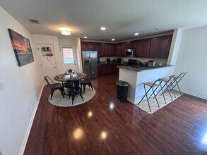 412 Vinicio Dr in Goose Creek, SC - Foto de edificio - Building Photo