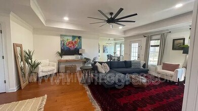 628 Joe Bruer Rd in Level Plains, AL - Building Photo - Building Photo