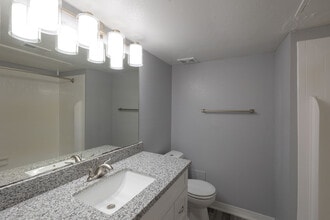 Belmont Place/La Fontaine in Houston, TX - Foto de edificio - Building Photo