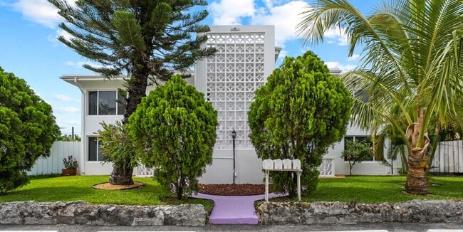 property at 1279 Beach Rd