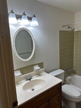 3000 Fordhaven Rd, Unit #3 in Louisville, KY - Foto de edificio - Building Photo