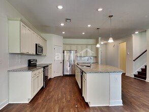 199 Columns Rd in Summerville, SC - Building Photo - Building Photo