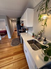 49-51 Maplewood Ave in West Hartford, CT - Building Photo - Building Photo