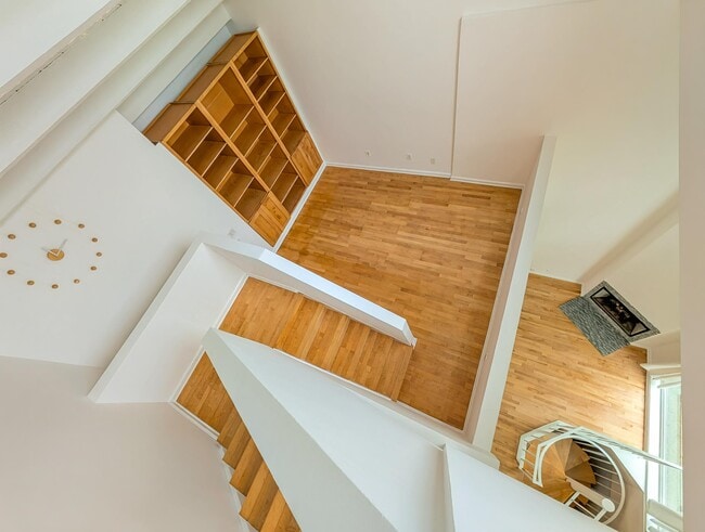 property at 14 Reef St