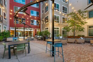 The Axis in Washington, DC - Building Photo