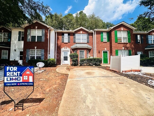 property at 5607 Strathmoor Manor Cir