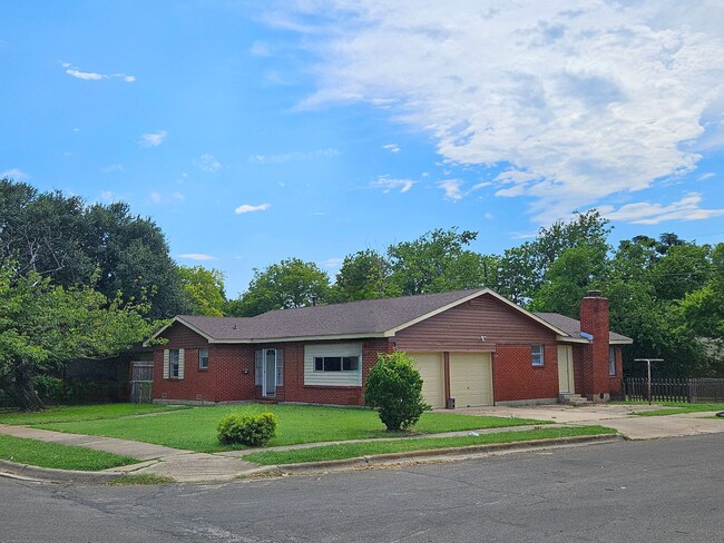 property at 1011 Cedar Dr